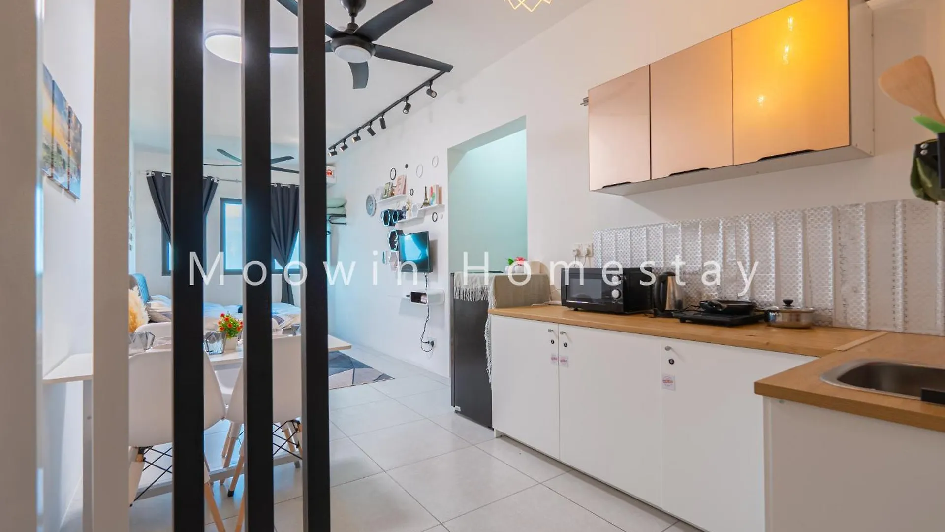 Comfy Studio Room By Moowin Perai Malaysia